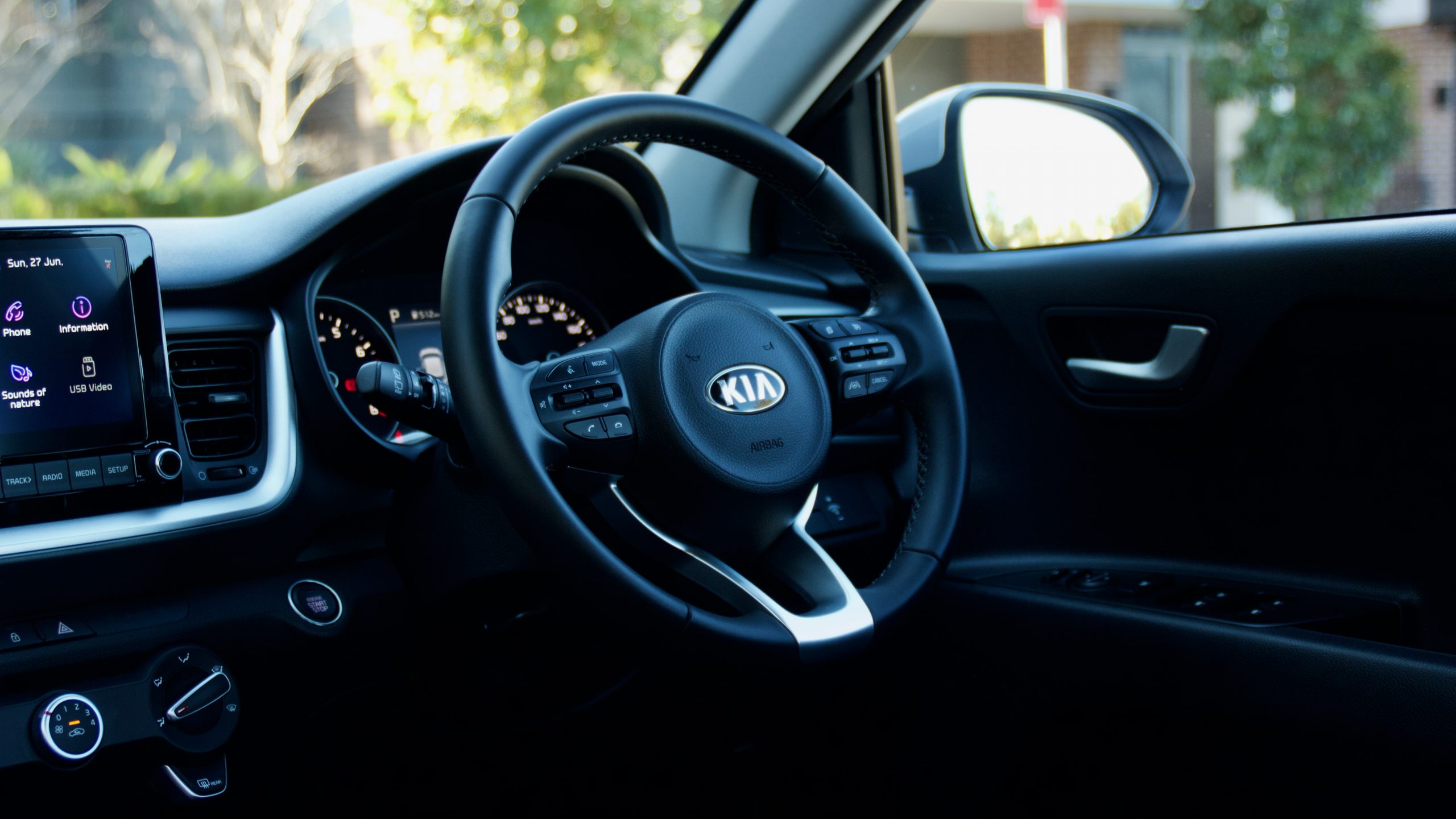 2021 Kia Stonic Sport Review | DiscoverAuto