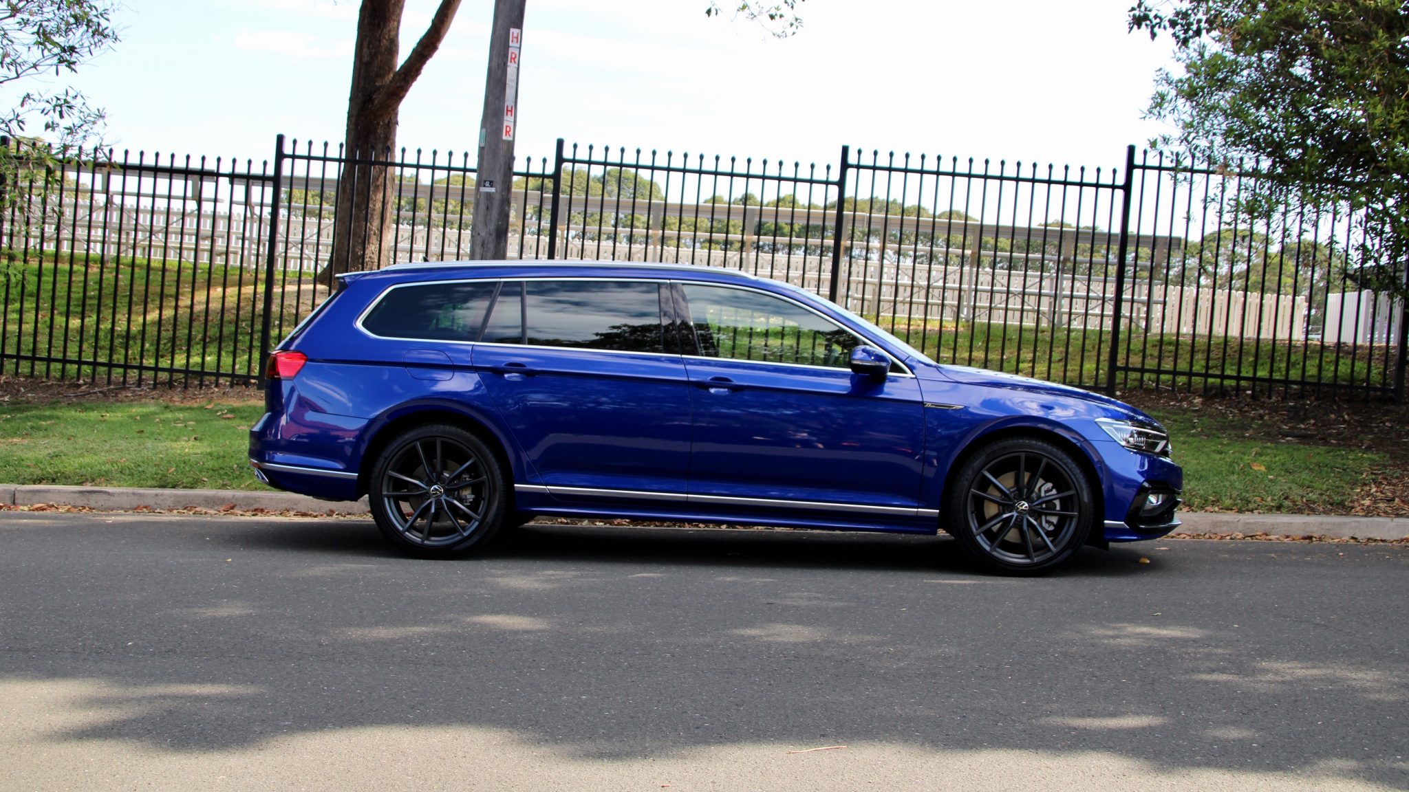 2021 Volkswagen Passat 206TSI R-Line Review | DiscoverAuto