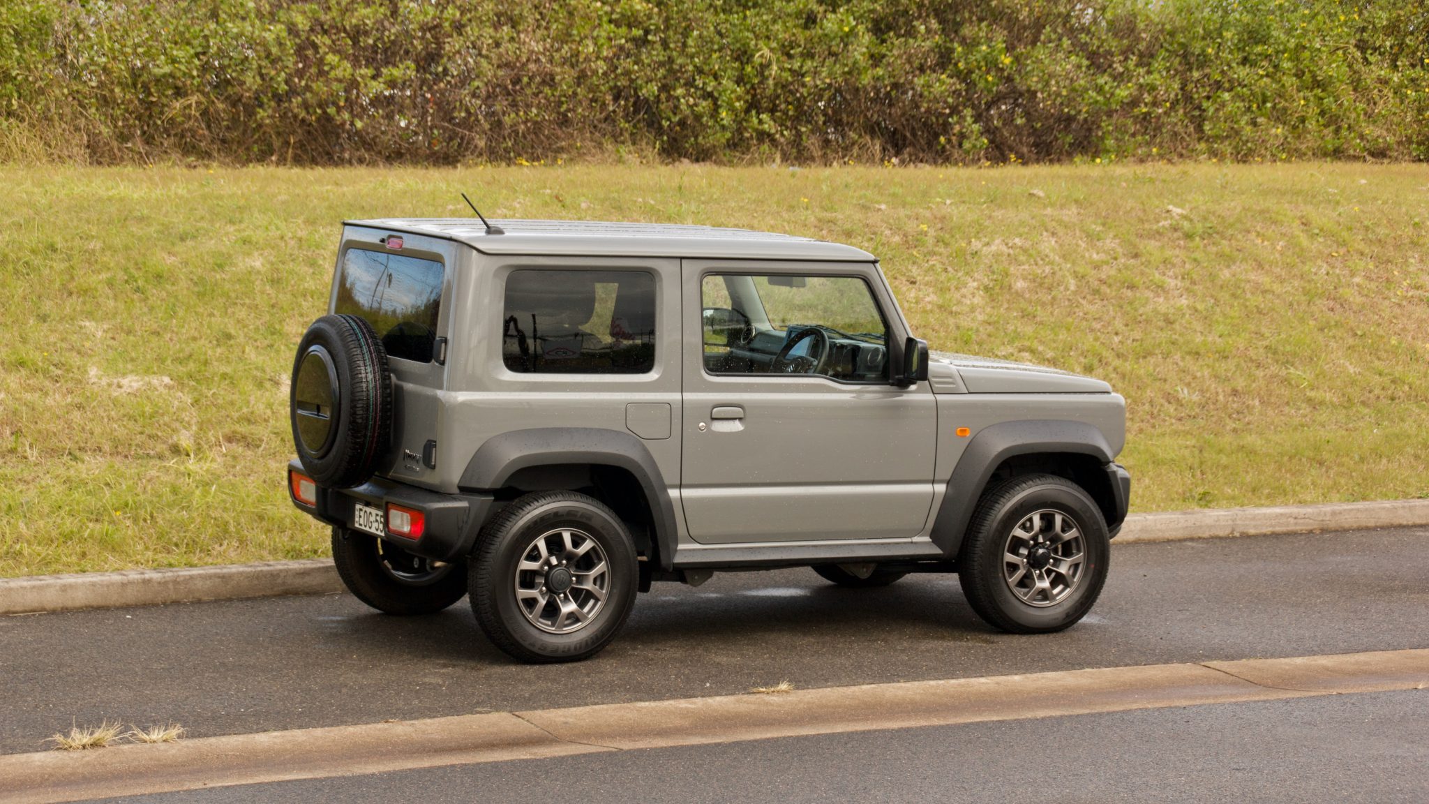 2022 Suzuki Jimny Automatic 4x4 Review | DiscoverAuto