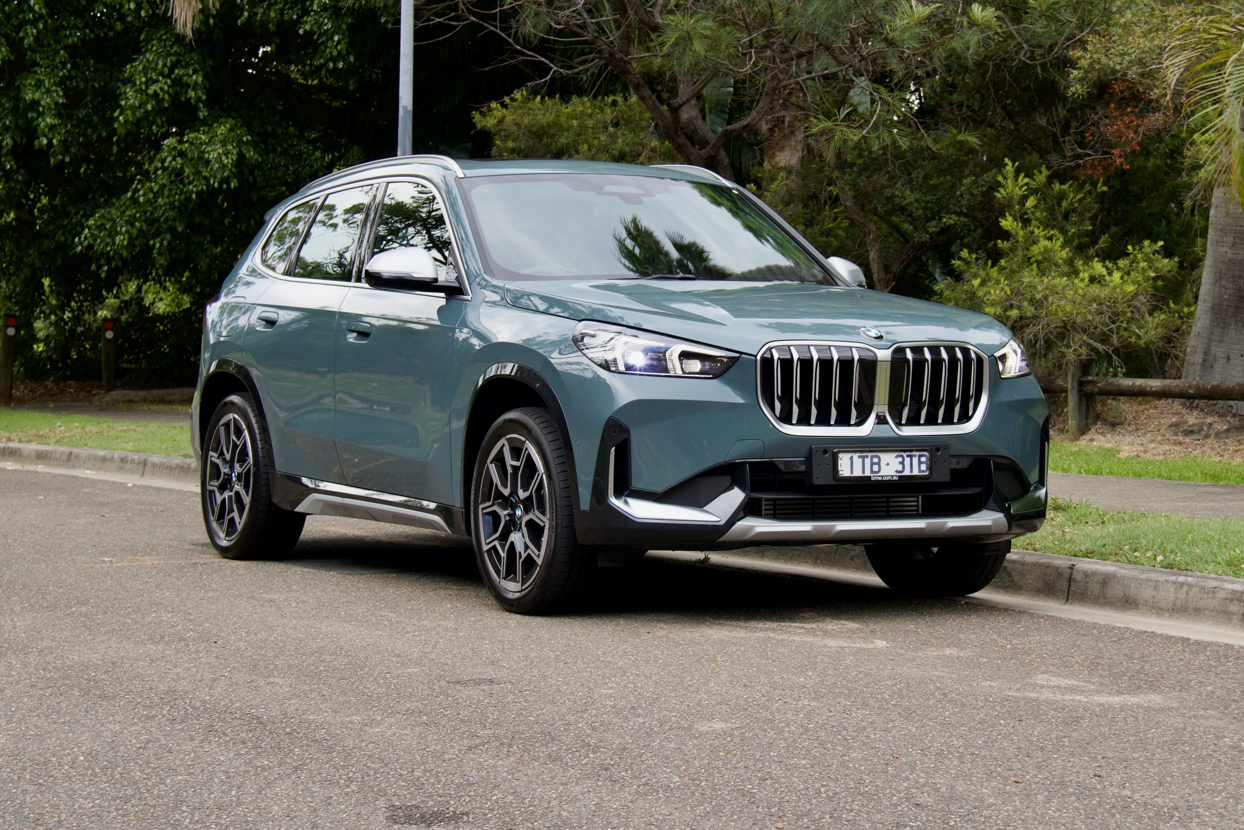 2023 BMW X1 sDrive18i Review | DiscoverAuto