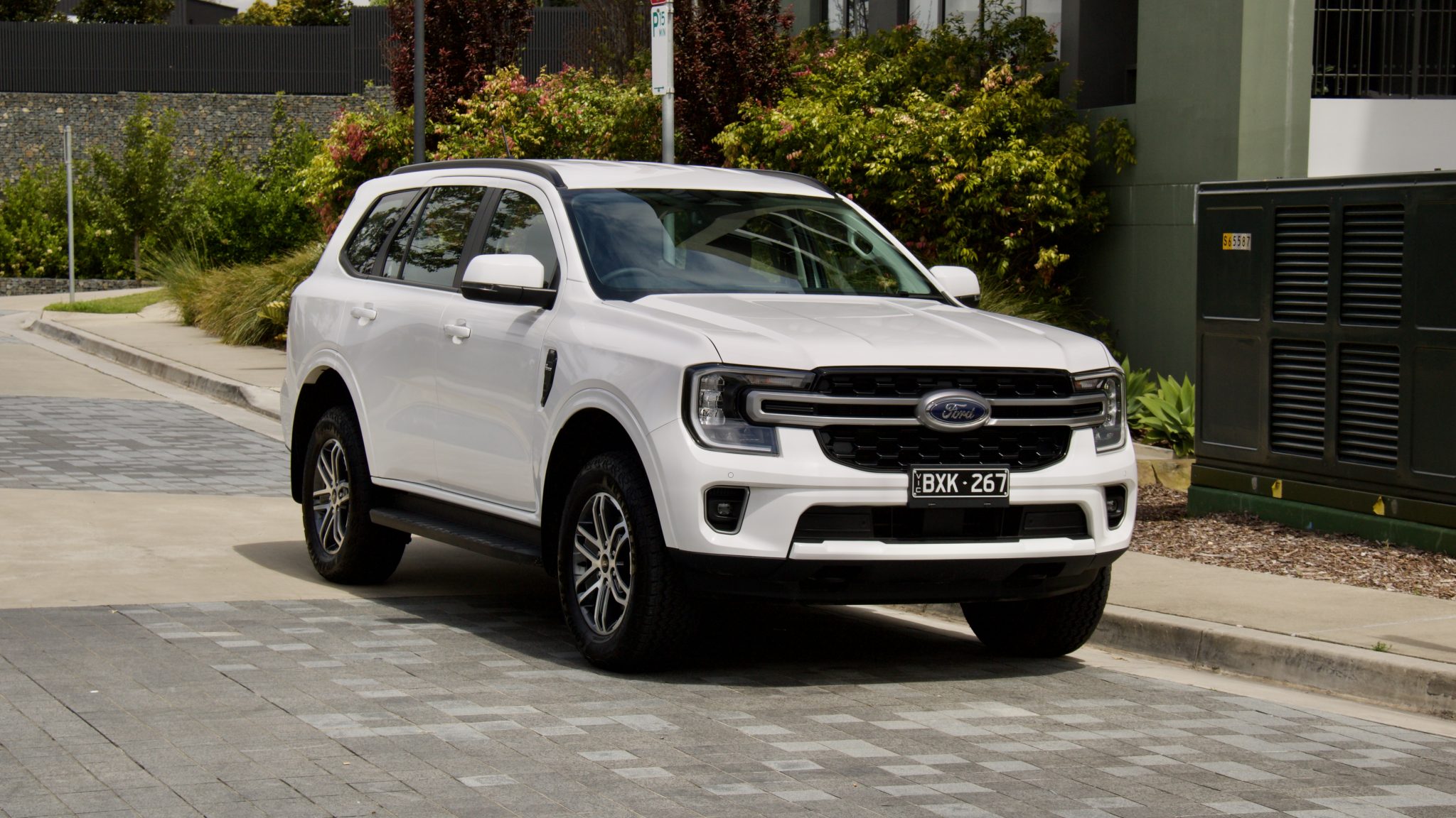 2023 Ford Everest Ambiente 4x4 BiTurbo Review | DiscoverAuto